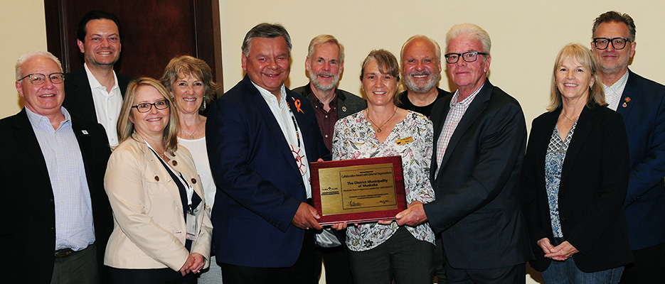 MAILT Members Receiving the 2023 Award of Excellence from the Canadian Association of Municipal Administrators (CAMA)